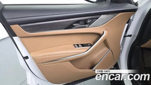 Jaguar F-PACE 2022 — фото 13