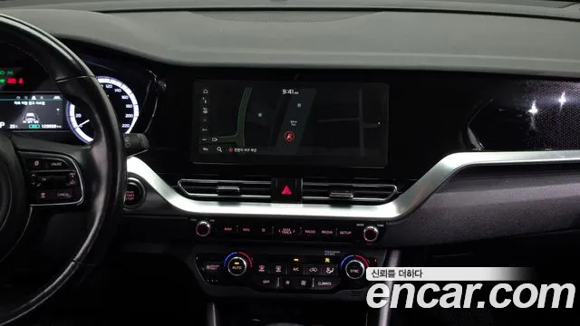 Kia Niro 2021 — фото 14
