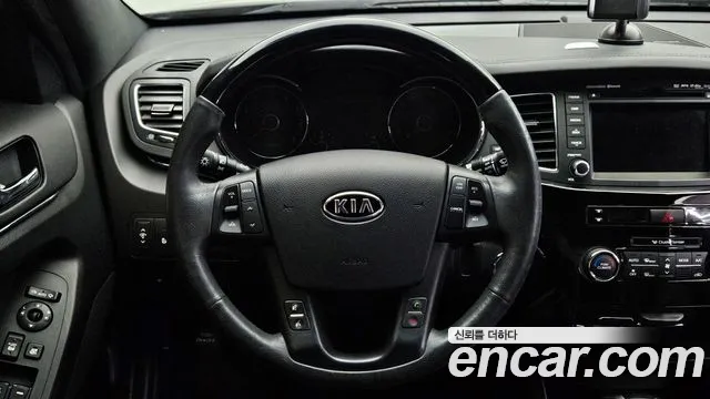 Kia K7 2010 — фото 15