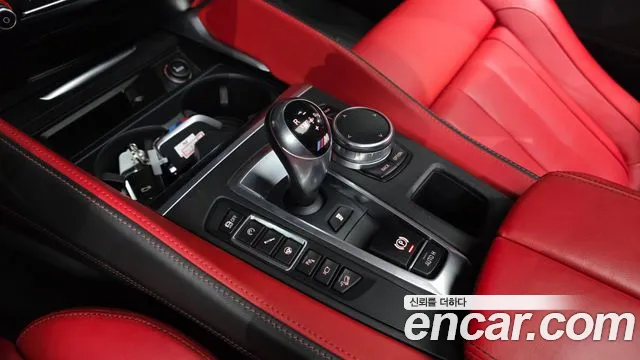 BMW X5M 2017 — фото 12