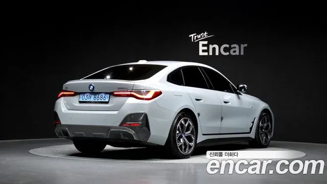 BMW i4 2024 — фото 1