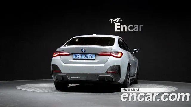 BMW i4 2024 — фото 3
