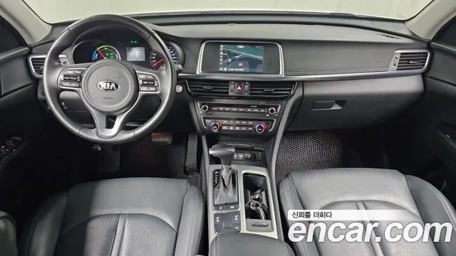 Kia K5 2017 — фото 10