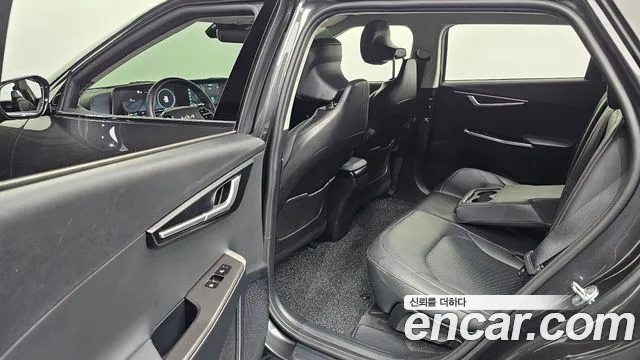 Kia EV6 2022 — фото 16