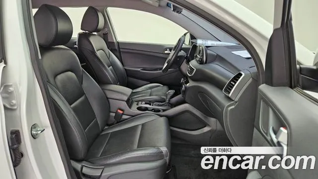 Hyundai Tucson 2019 — фото 11