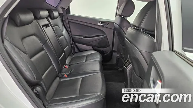 Hyundai Tucson 2019 — фото 12