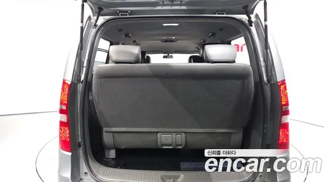 Hyundai Starex 2016 — фото 20