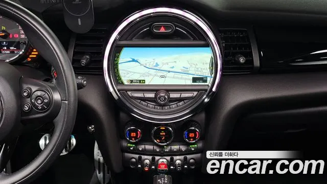 Mini Cooper 2014 — фото 16