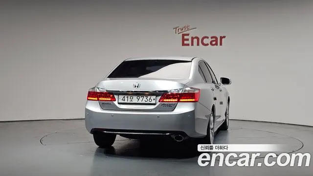 Honda Accord 2015 — фото 4