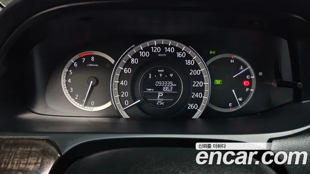 Honda Accord 2015 — фото 8