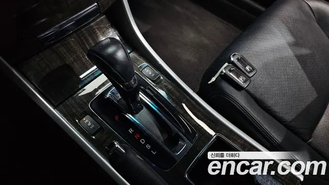 Honda Accord 2015 — фото 9