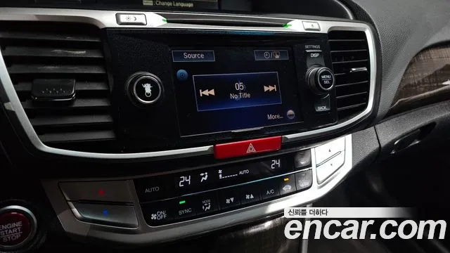 Honda Accord 2015 — фото 15