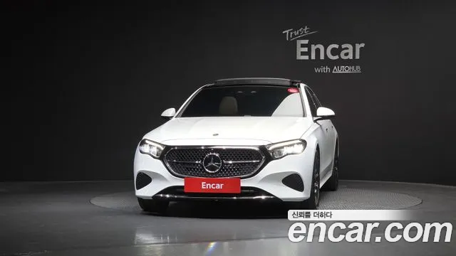 Mercedes-Benz E-Class 2025 — фото 3