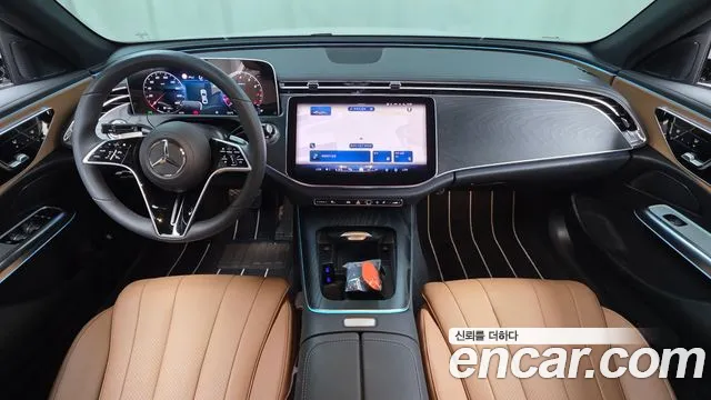 Mercedes-Benz E-Class 2025 — фото 10