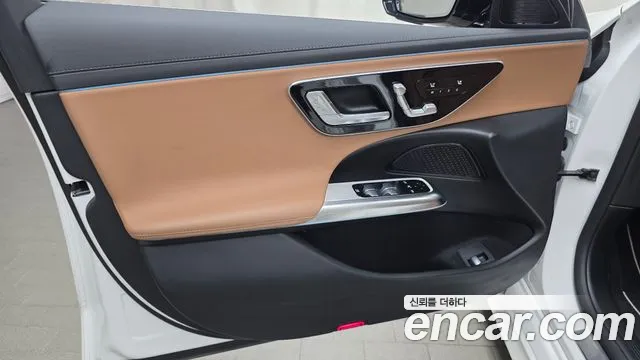 Mercedes-Benz E-Class 2025 — фото 14
