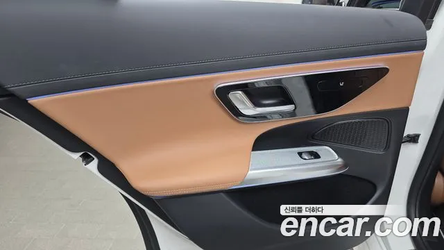 Mercedes-Benz E-Class 2025 — фото 15
