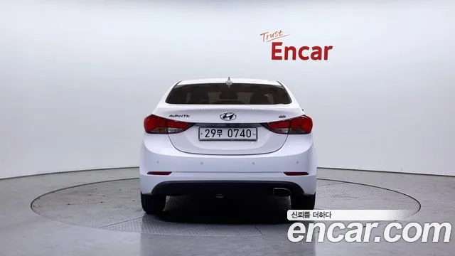 Hyundai AVANTE 2016 — фото 4