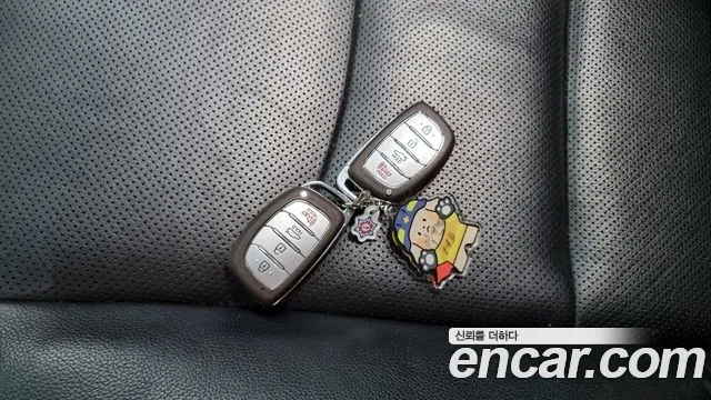 Hyundai AVANTE 2016 — фото 15