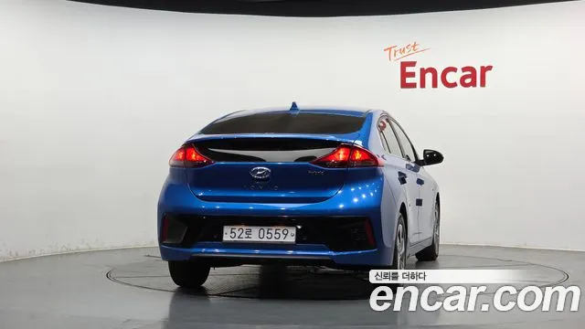 Hyundai Ioniq 2016 — фото 4