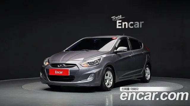 Hyundai Accent 2014 — фото 1