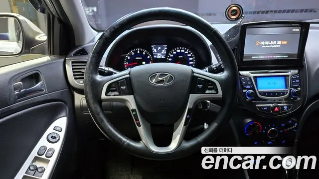 Hyundai Accent 2014 — фото 19