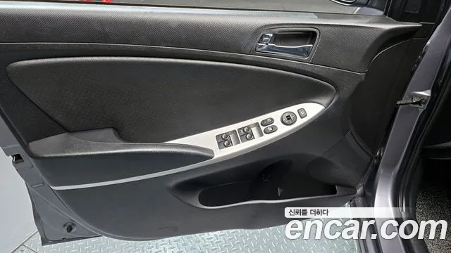 Hyundai Accent 2014 — фото 14