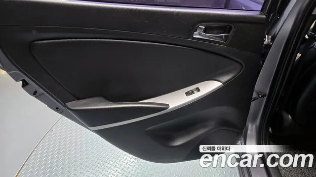 Hyundai Accent 2014 — фото 15