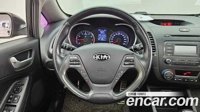 Kia K3 2014 — фото 13