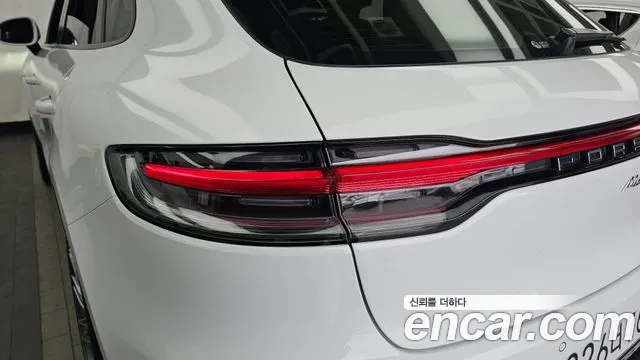 Porsche Macan 2019 — фото 9