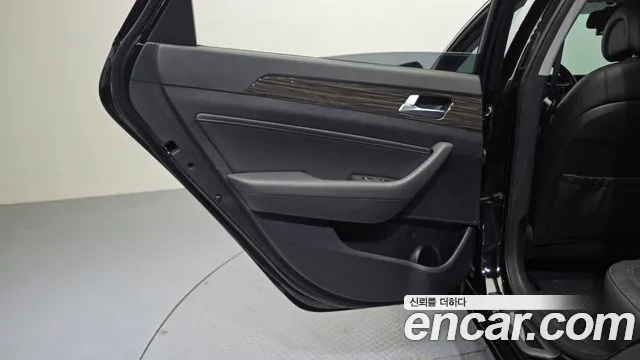 Hyundai Sonata 2015 — фото 15