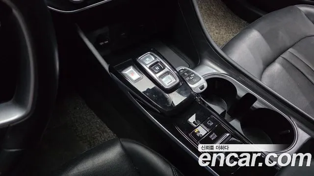 Hyundai Sonata 2022 — фото 9