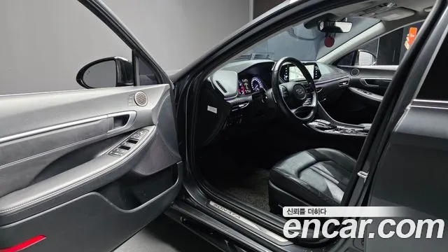 Hyundai Sonata 2022 — фото 10