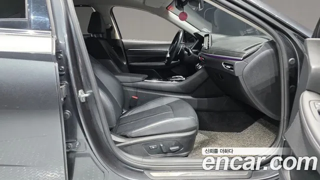 Hyundai Sonata 2022 — фото 11