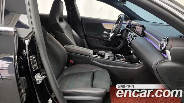 Mercedes-Benz CLA-Class 2023 — фото 17