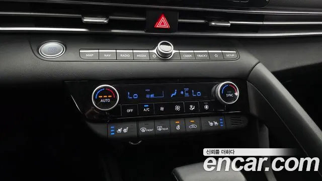 Hyundai AVANTE 2023 — фото 17