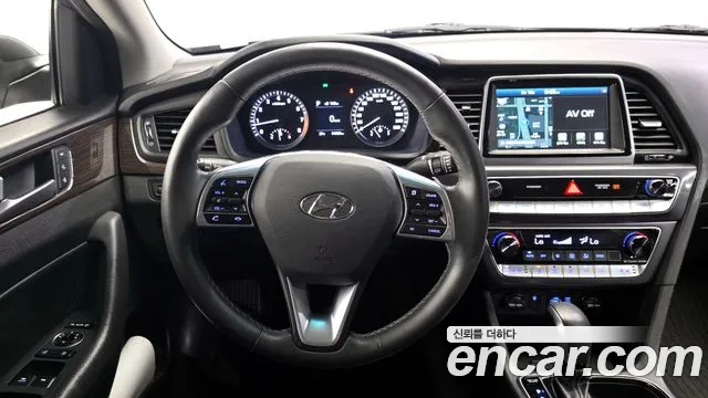 Hyundai Sonata 2018 — фото 13