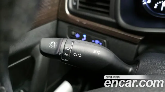 Hyundai Sonata 2018 — фото 19