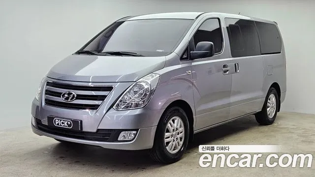 Hyundai Starex 2017 — фото 1