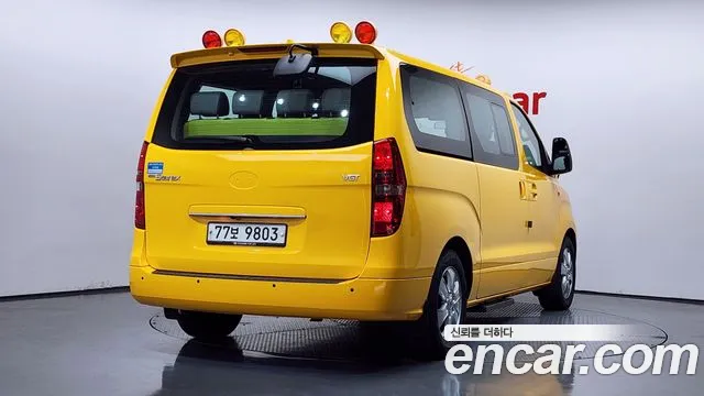 Hyundai Starex 2019 — фото 2