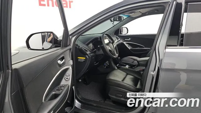 Hyundai Santafe 2016 — фото 10