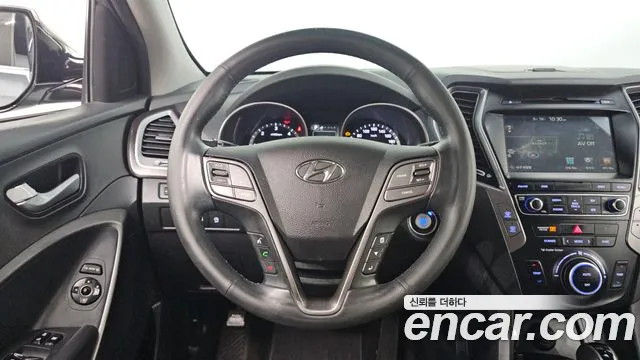 Hyundai Santafe 2016 — фото 11