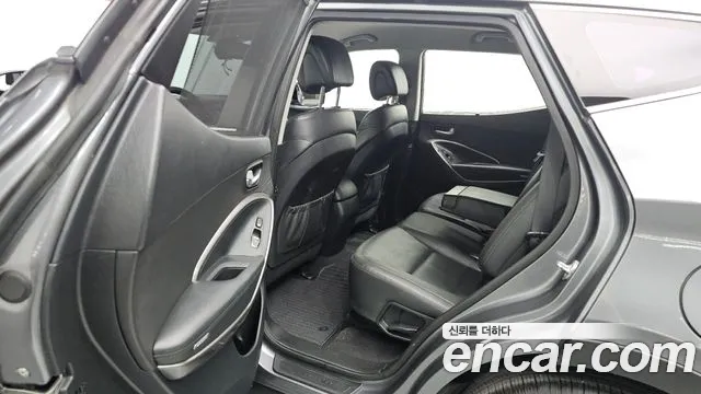 Hyundai Santafe 2016 — фото 19