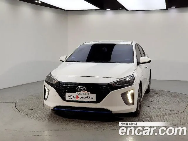 Hyundai Ioniq 2017 — фото 2
