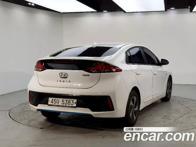 Hyundai Ioniq 2017 — фото 4