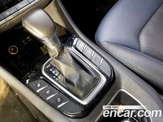 Hyundai Ioniq 2017 — фото 14
