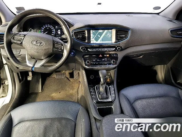 Hyundai Ioniq 2017 — фото 15