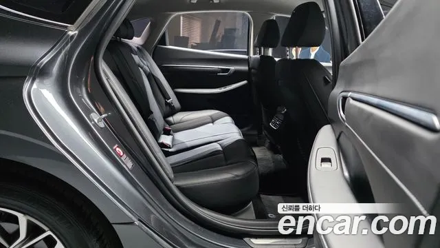 Hyundai Sonata 2022 — фото 12