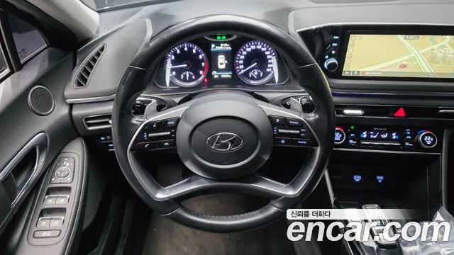 Hyundai Sonata 2022 — фото 13