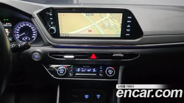 Hyundai Sonata 2022 — фото 16