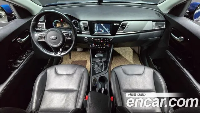 Kia Niro 2018 — фото 7